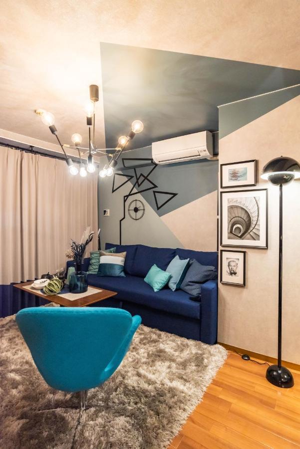 Design House Ao * โอซาก้า